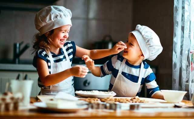Apprendre l'anglais dans la cuisine : recettes faciles à réaliser avec les enfants.